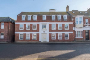 9 Reade Court, Aldeburgh